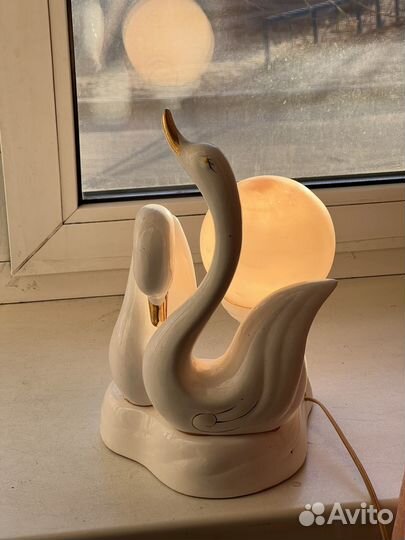 Лебедь светильник