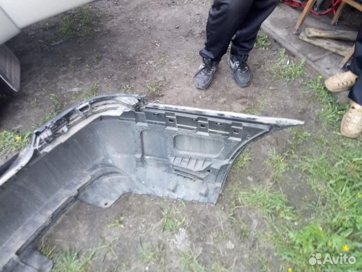 Бампер задний BMW 7-серия E65/E66 2001-2008