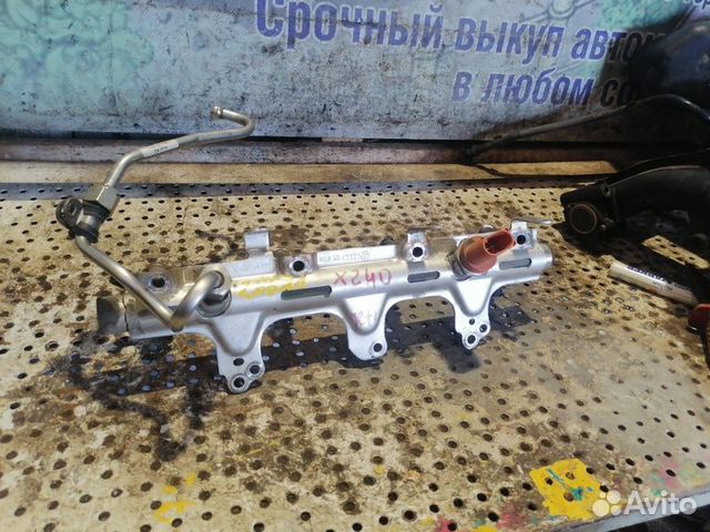 Рейка топливная (рампа) Skoda Yeti