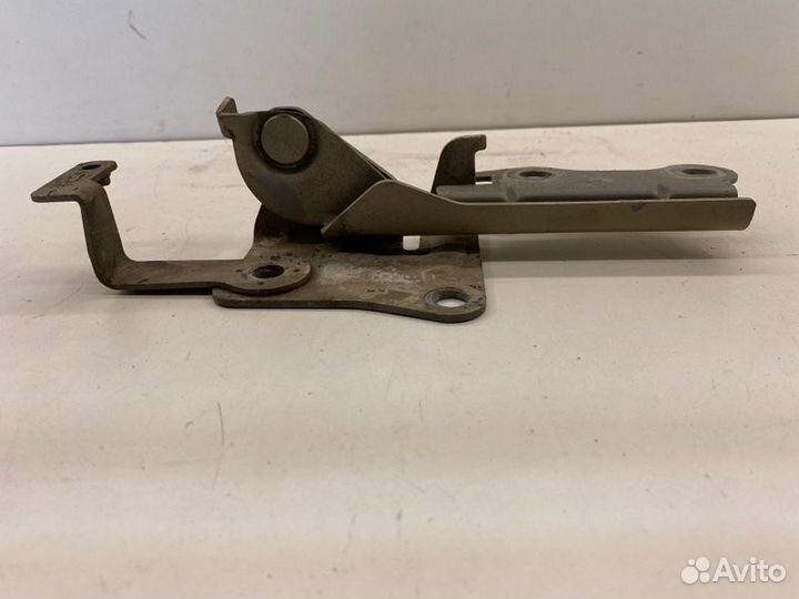 Петля капота правая Kia Spectra седан S6D 2008