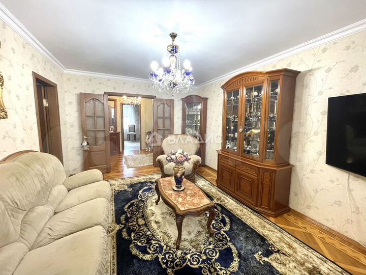 4-к. квартира, 80 м², 3/5 эт.