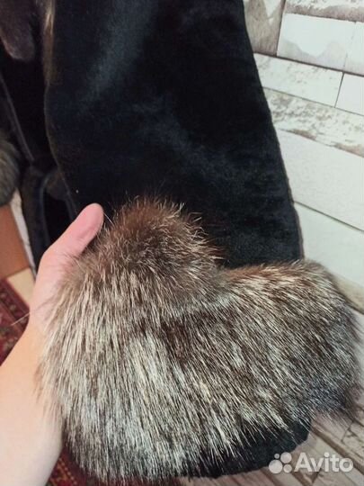 Шуба мутоновая с норкой размер 46-48