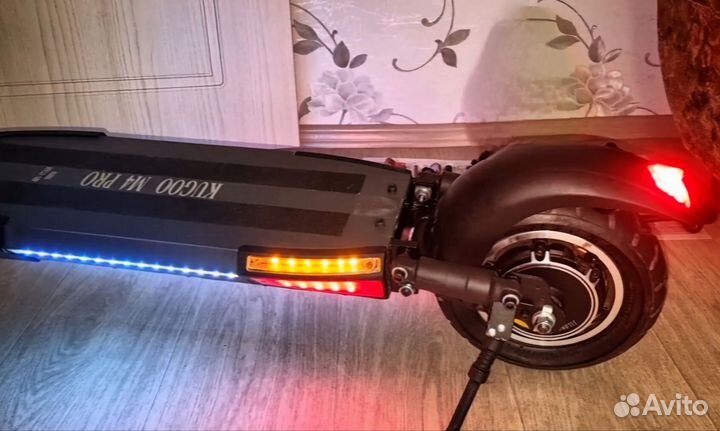 Электросамокат подростковый взрослый Kugoo M4 PRO