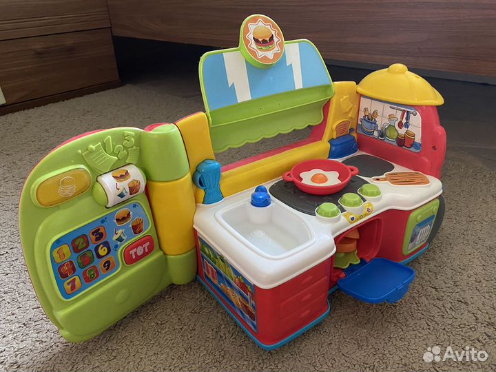 Развивающая игрушка Chicco Фургон-кухня