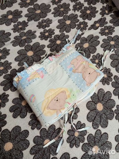 Бортики на кроватку