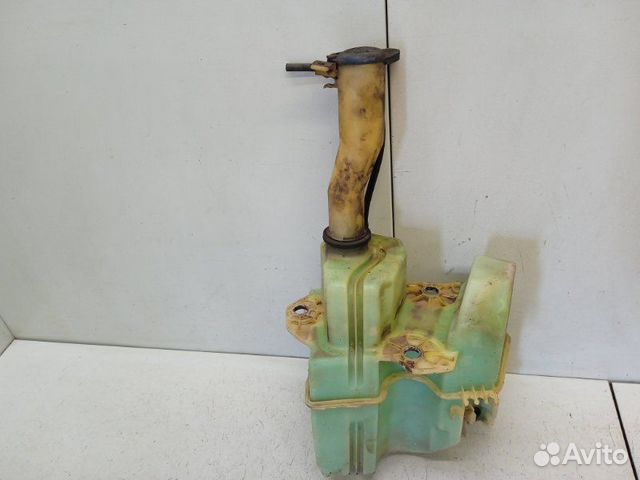 Бачок омывателя лобового стекла Volvo S80 2.9 2004