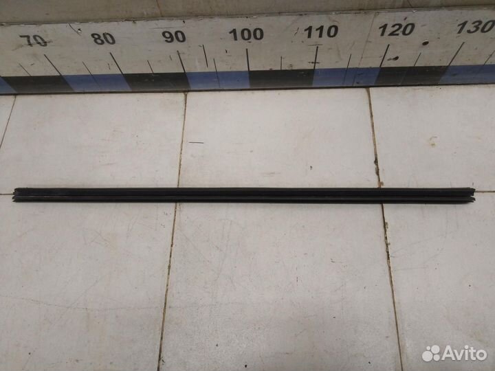 Уплотнитель (внутри) Polo (Sed RUS) 2011