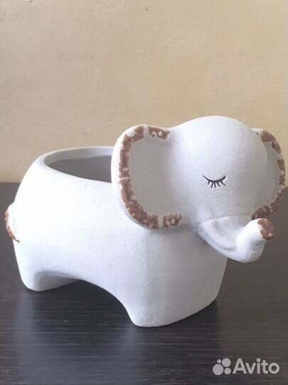 Кашпо Слон