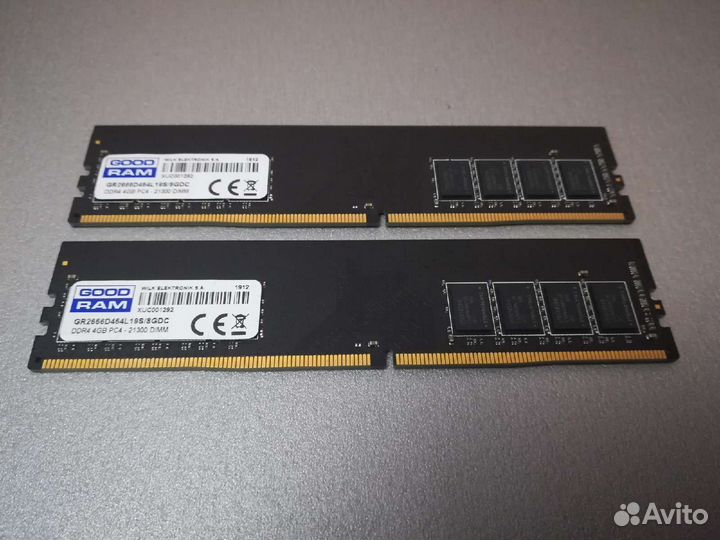 Оперативка 8GB DDR4