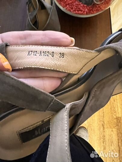 Босоножки женские