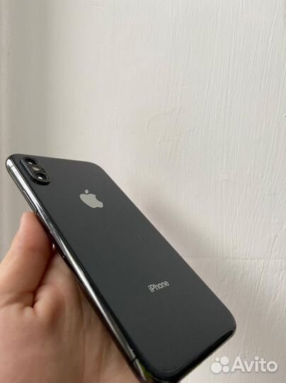 Телефон iPhone 10