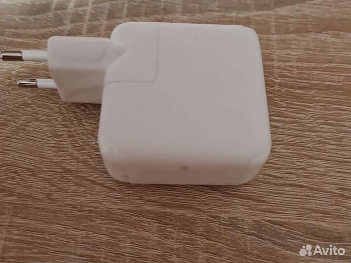 Оригинальный блок Apple