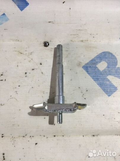 Крепление аккумулятора porsche cayenne S 957 4.8