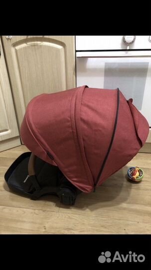 Коляска прогулочная с реверсивным блоком