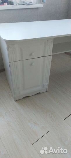 Детский письменный стол бу