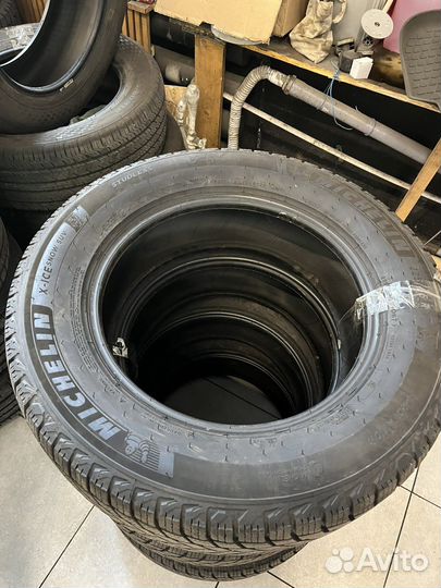 Michelin Agilis X-Ice North 16.5/70 R14 85R