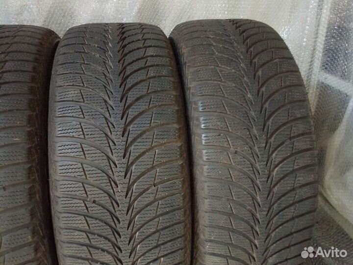 Goodyear UltraGrip Ice 215/55 R17 94T