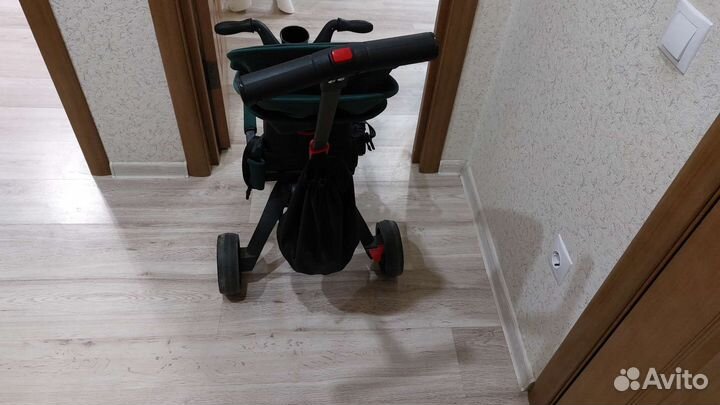 Детский велосипед с родительской ручкой