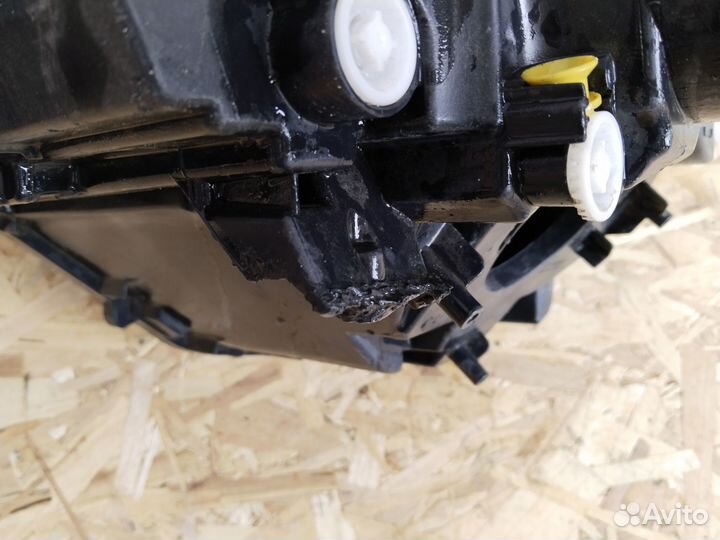 Фара правая Skoda Karoq