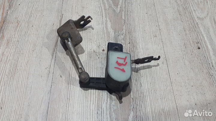 Датчик положения кузова Nissan X-trail T31