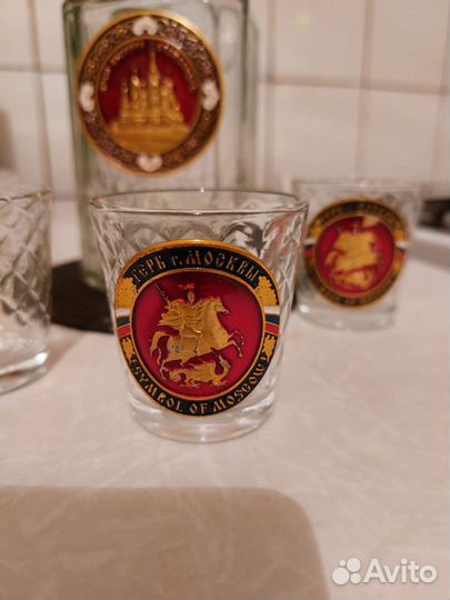 Графин хрустальный с рюмками