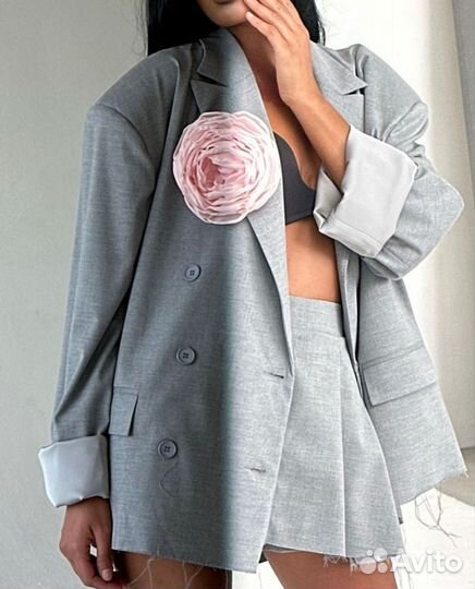 Модный костюм пиджак юбка 42 44
