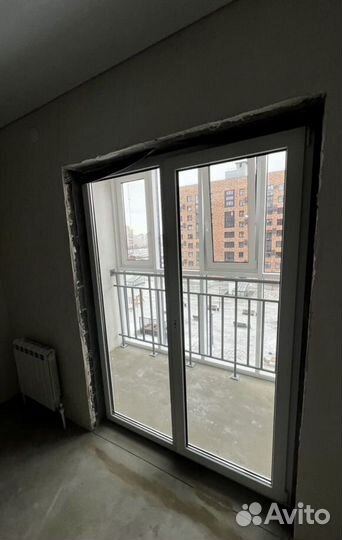 Оконный блок с дверью