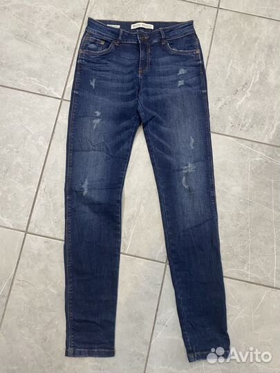 Джинсы bershka