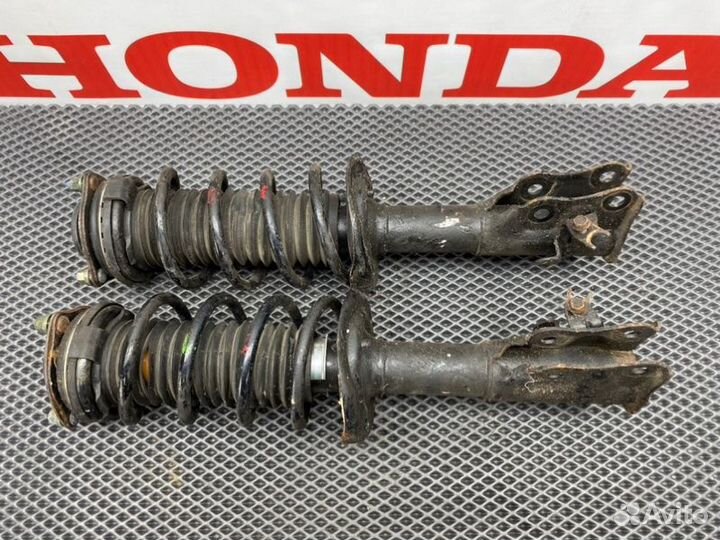 Стойки (амортизаторы) подвески передние Honda
