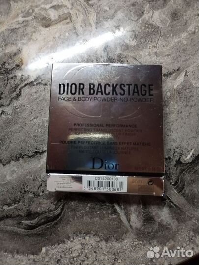 Пудра Dior backstage