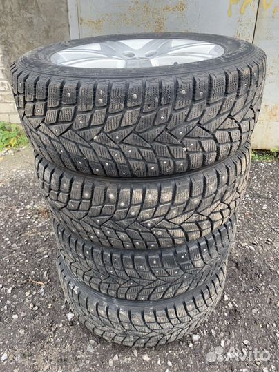 Dunlop SP Winter Ice02 235/55 R17 103T