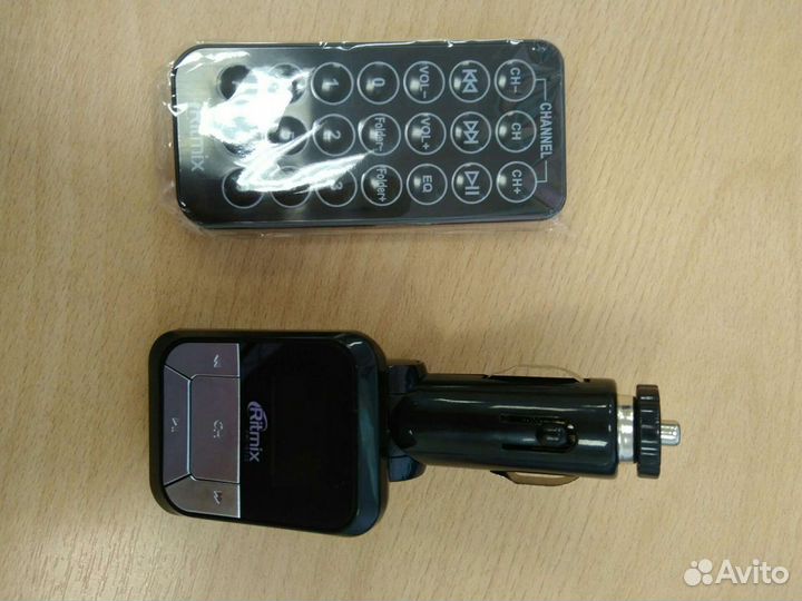 FM-трансмиттер Ritmix FMT-A710