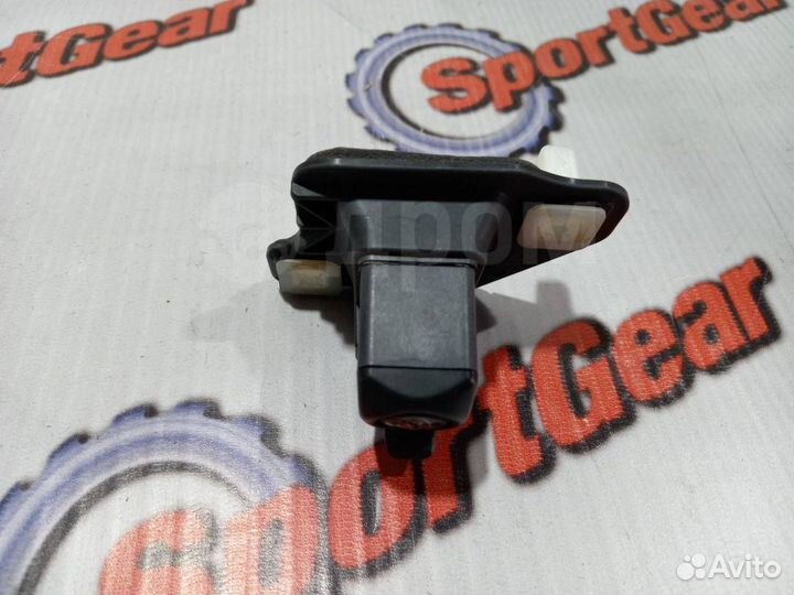 Камера заднего вида Toyota Harrier mxua80 M20A