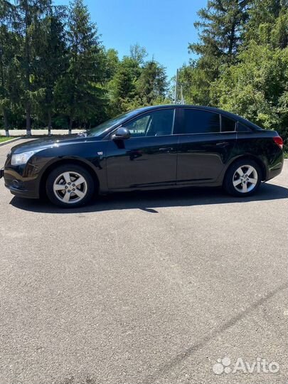 Chevrolet Cruze 1.8 AT, 2010, 242 822 км