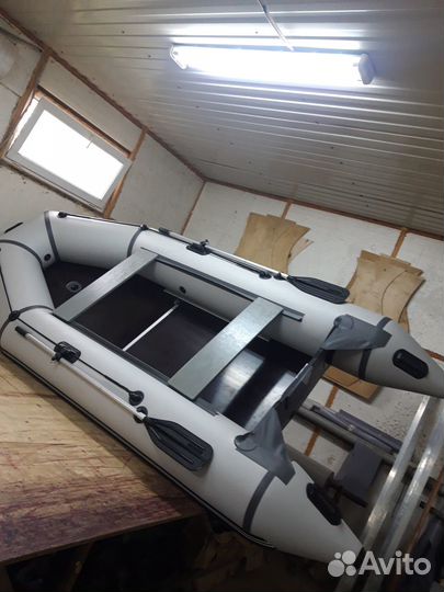 Лодка 320 Килевая(производство)