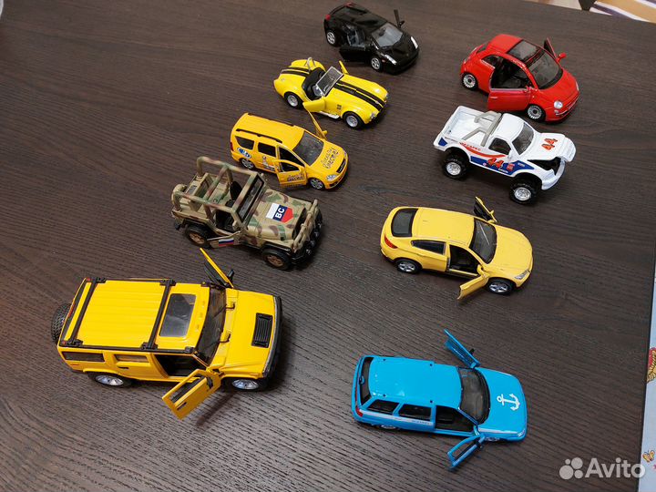 Машинки металлические