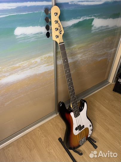 Бас гитара Fender Style с чехлом (Новая)