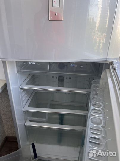 Холодильник Sharp SJ-P64MSL