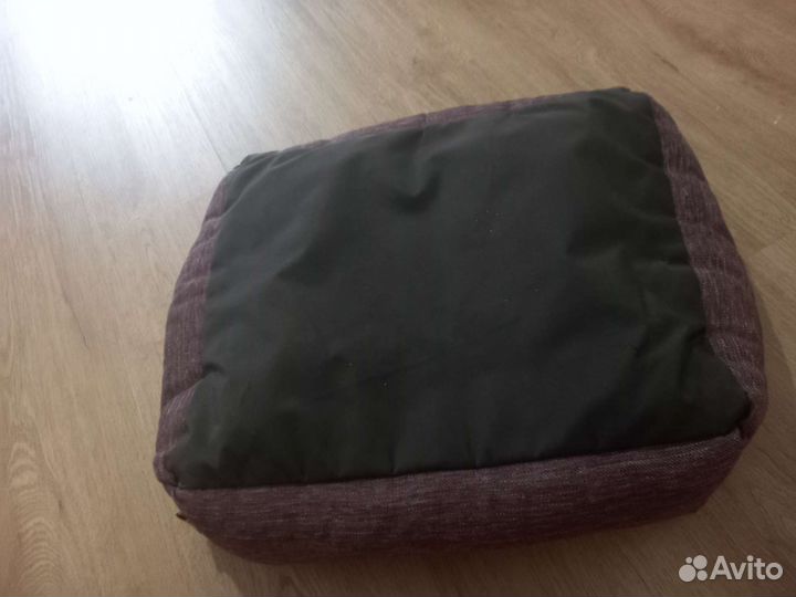 Лежанка для маленьких собак