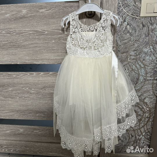 Нарядное платье