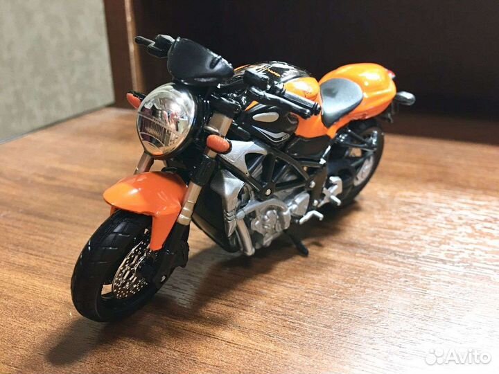 Bburago 1 18 MV Agusta Brutale S