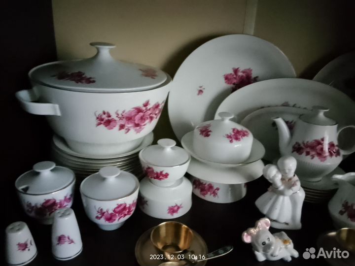 Сервиз столовый и чайный