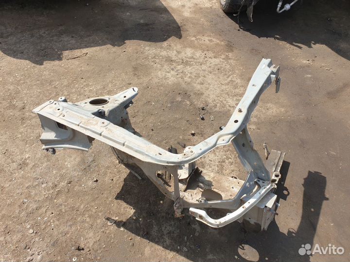 Лонжерон передний правый Harrier RX300 MCU