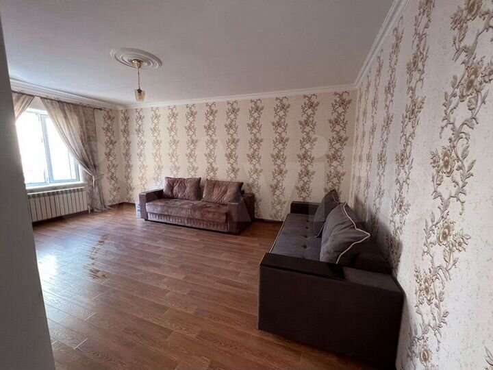 2-к. квартира, 72 м², 2/6 эт.