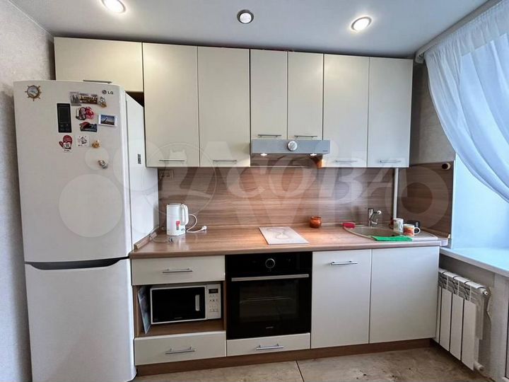 4-к. квартира, 76 м², 9/9 эт.