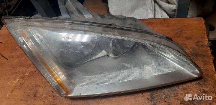 Дефектные фары Ford Focus 2 дорест
