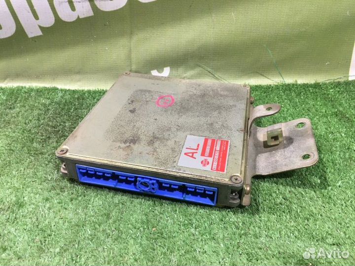 Блок управления двигателем Nissan Bluebird U13