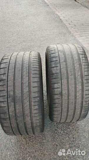 Pirelli P Zero 275/35 R22 и 315/30 R22 107Y