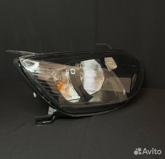 Передняя Фара. ваз 1182