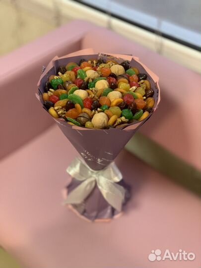 Букеты из сухофруктов и орехов